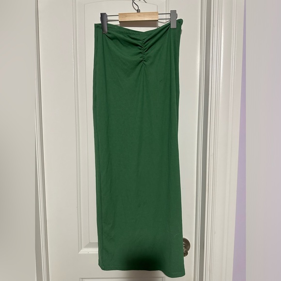 Forever21 Green 2 piece set midi skirt - Picture 2 of 2